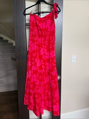 One-Shoulder Floral Maxi Dress in Bright red and hot pink tiered